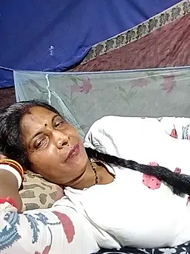 Snapshot of Savita992 chatting on 15, 7, 2026 Savita992 online show from 15, 7, 2026