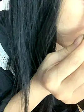 Snapshot of Linhtruong_ chatting on 15, 9, 2025 Linhtruong  online show from 15, 9, 2025
