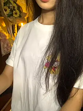 Snapshot of Nhinhi18 chatting on 10, 11, 2025 Nhinhi18 online show from 10, 11, 2025