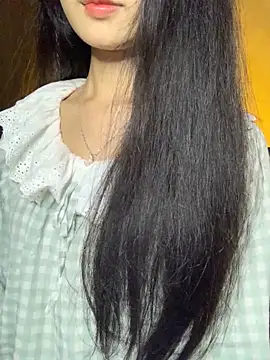 Snapshot of Nhinhi18 chatting on 5, 12, 2025 Nhinhi18 online show from 5, 12, 2025