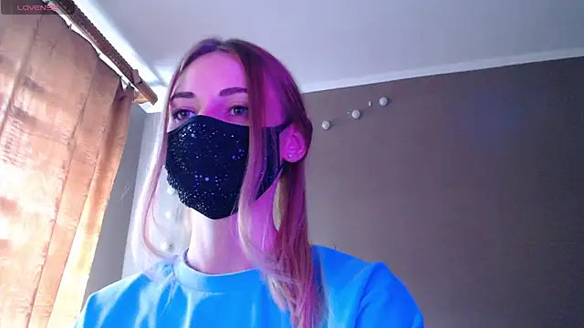 Iris lave online show from 9, 9, 2025