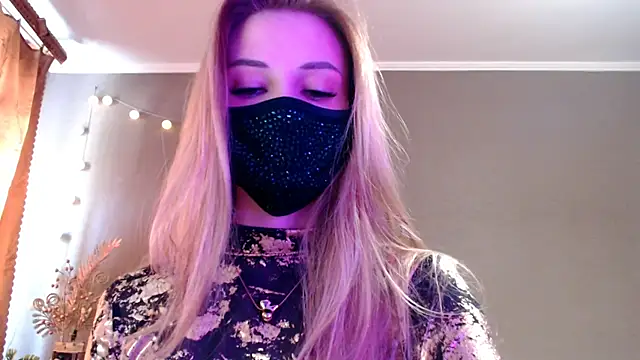Snapshot of Iris_lave chatting on 26, 4, 2026 Iris lave online show from 26, 4, 2026