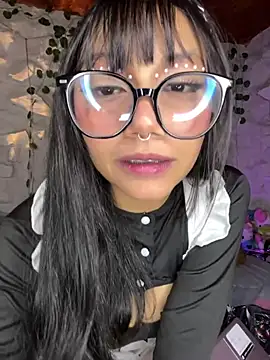 Snapshot of Maddy_w chatting on 13, 6, 2026 Maddy w online show from 13, 6, 2026