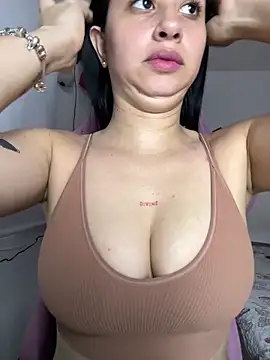 lucy grey25 online show from 18, 2, 2026