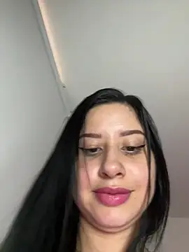 lucy grey25 online show from 10, 3, 2026