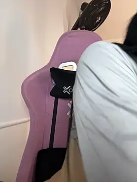 lucy grey25 online show from 14, 3, 2026