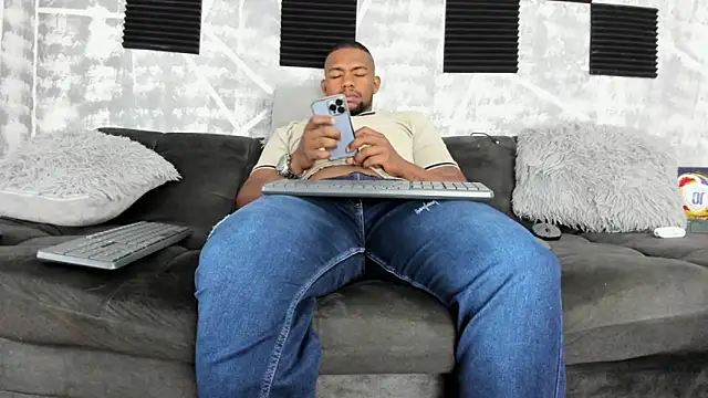 Snapshot of big_blackmen19 chatting on 17, 6, 2026 big blackmen19 online show from 17, 6, 2026