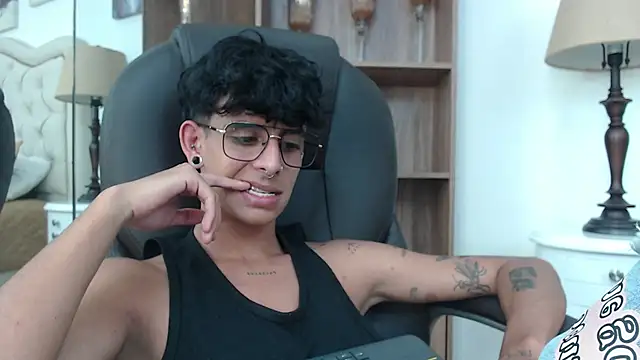 Ibratxandy online show from 13, 3, 2026