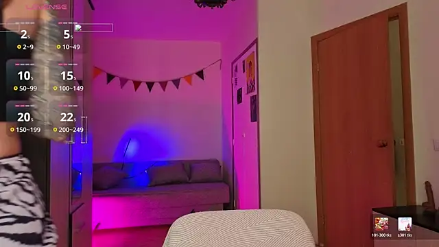ReginaFoXXXy online show from 19, 5, 2026