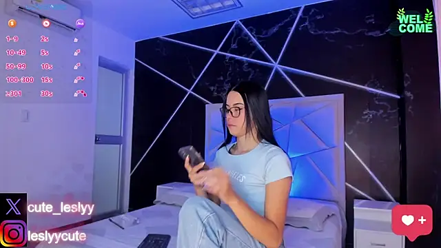 Snapshot of lesly_cutee chatting on 2, 2, 2026 lesly cutee online show from 2, 2, 2026