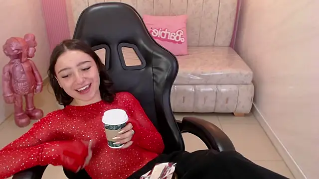 Snapshot of venuss09_s chatting on 3, 2, 2026 venuss09 s online show from 3, 2, 2026