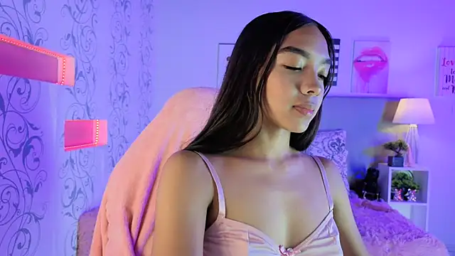 pocahontamoon online show from 15, 7, 2026