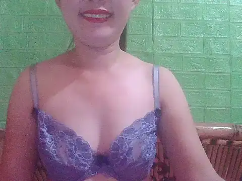 Snapshot of lucky_rona chatting on 28, 10, 2025 lucky rona online show from 28, 10, 2025