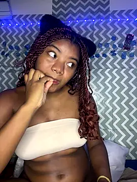 Snapshot of chocolatito-ho chatting on 21, 10, 2025 chocolatito-ho online show from 21, 10, 2025