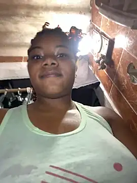 Snapshot of chocolatito-ho chatting on 25, 10, 2025 chocolatito-ho online show from 25, 10, 2025