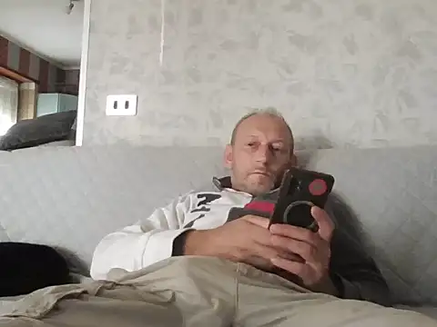 cazzoweb online show from 22, 9, 2025