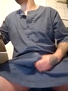 Snapshot of JuicyBigcock@xh chatting on 18, 10, 2025 JuicyBigcockxh online show from 18, 10, 2025