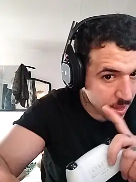 Snapshot of JuicyBigcock@xh chatting on 5, 12, 2025 JuicyBigcockxh online show from 5, 12, 2025