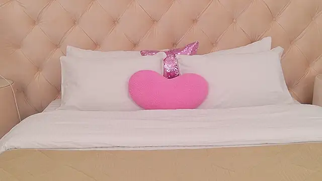 Snapshot of NoraHaynes chatting on 18, 1, 2026 NoraHaynes online show from 18, 1, 2026