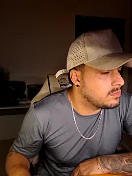 Snapshot of Mineirinhoot chatting on 19, 12, 2025 Mineirinhoot online show from 19, 12, 2025