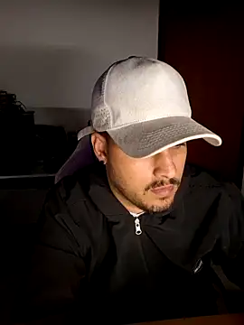 Snapshot of Mineirinhoot chatting on 20, 12, 2025 Mineirinhoot online show from 20, 12, 2025