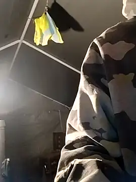 Snapshot of Bigislandhawaii chatting on 6, 4, 2026 Bigislandhawaii online show from 6, 4, 2026