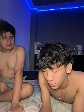 Kailertwink online show from 3, 7, 2026