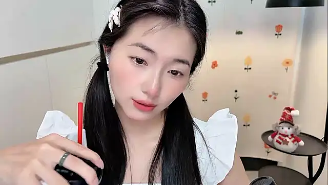 Snapshot of Rosalind_xixi chatting on 23, 4, 2026 Rosalind xixi online show from 23, 4, 2026