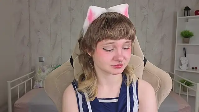 Tori Cutie online show from 20, 5, 2026