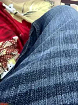 Snapshot of LOVEGURU1095 chatting on 29, 10, 2025 LOVEGURU1095 online show from 29, 10, 2025