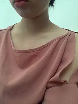 Nguyenha11 online show from 15, 9, 2025