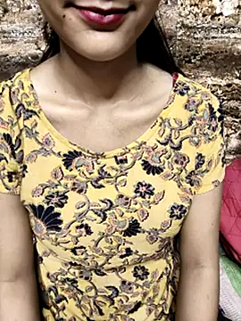 Snapshot of Indian-Aleena chatting on 3, 10, 2025 Indian-Aleena online show from 3, 10, 2025