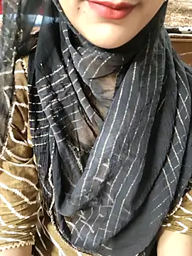 Snapshot of Indian-Aleena chatting on 25, 4, 2026 Indian-Aleena online show from 25, 4, 2026