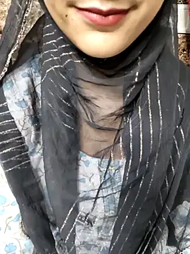 Snapshot of Indian-Aleena chatting on 28, 4, 2026 Indian-Aleena online show from 28, 4, 2026
