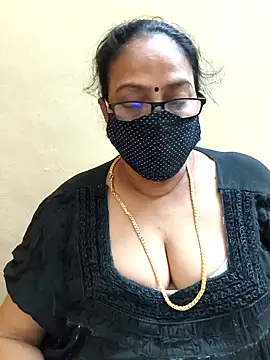 Snapshot of heera-rani chatting on 2, 2, 2026 heera-rani online show from 2, 2, 2026