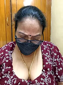 Snapshot of heera-rani chatting on 10, 2, 2026 heera-rani online show from 10, 2, 2026