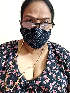 Snapshot of heera-rani chatting on 13, 2, 2026 heera-rani online show from 13, 2, 2026