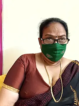 Snapshot of heera-rani chatting on 23, 2, 2026 heera-rani online show from 23, 2, 2026