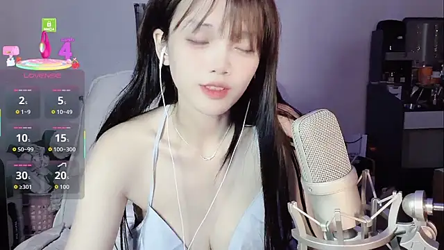 twlilybae online show from 19, 3, 2026