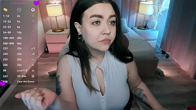 ashton heidii online show from 25, 5, 2026