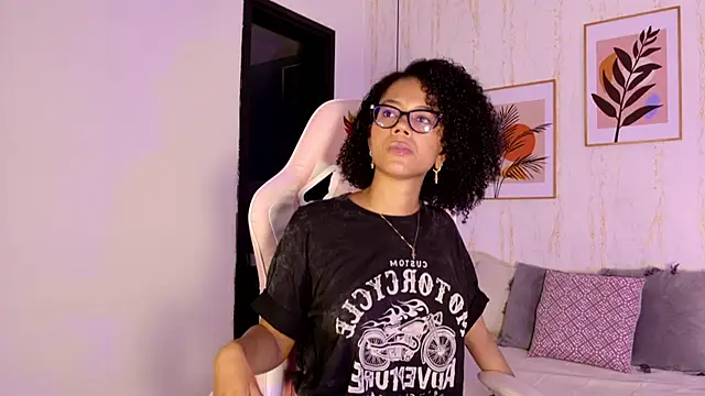 Ayleen Dunkan online show from 29, 9, 2025