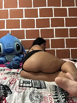 Rachellcooperrr online show from 29, 3, 2026