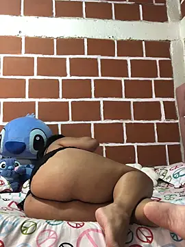 Rachellcooperrr online show from 5, 4, 2026