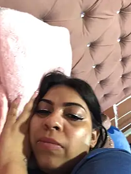 Snapshot of Rachellcooperrr chatting on 17, 6, 2026 Rachellcooperrr online show from 17, 6, 2026