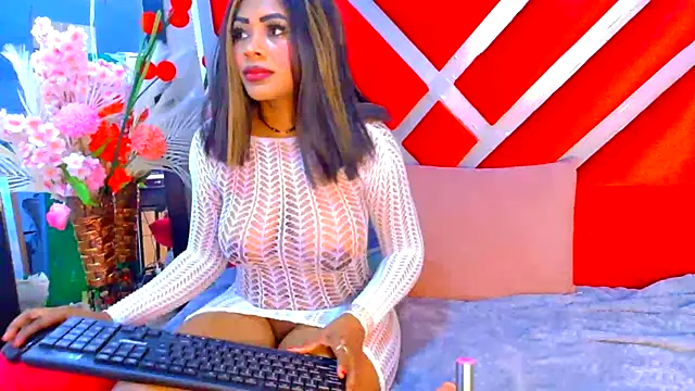 Snapshot of PerlaZultana chatting on 4, 5, 2026 PerlaZultana online show from 4, 5, 2026