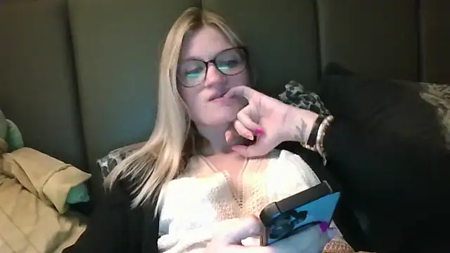 Lesamantssexy online show from 4, 4, 2026