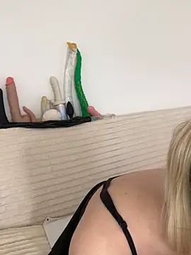 Snapshot of Lesamantssexy chatting on 15, 5, 2026 Lesamantssexy online show from 15, 5, 2026