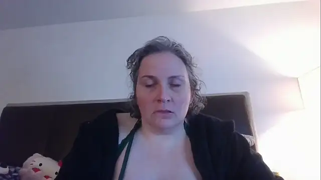 EdenArcadia online show from 4, 4, 2026