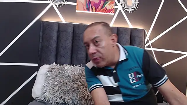 GabrielandAbigail online show from 9, 4, 2026