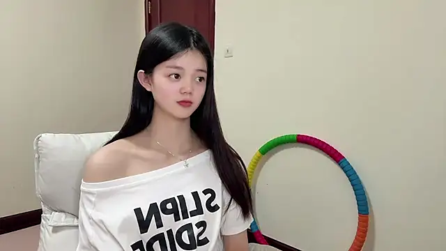 Nicole-13 online show from 18, 4, 2026